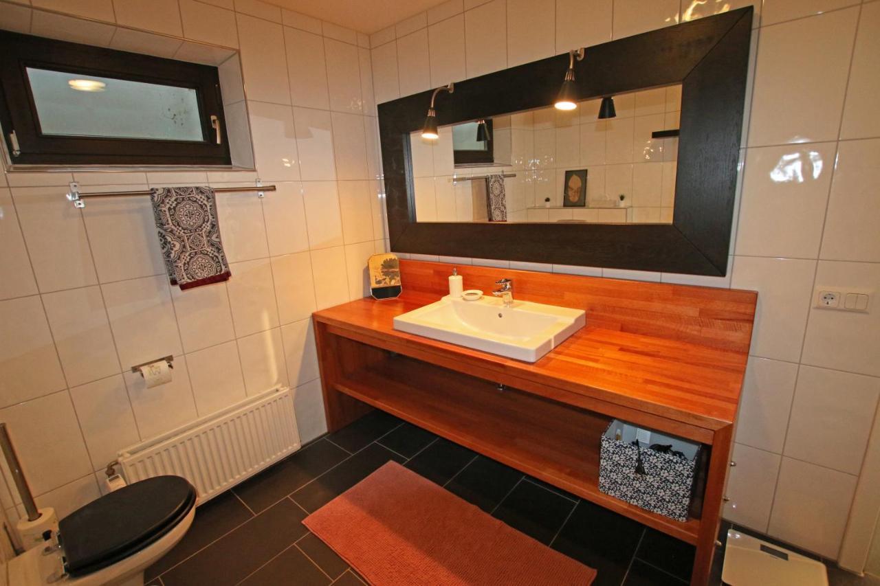 Hunsrueck Valley View Apartment With Cedar Sauna Bruschied Bagian luar foto