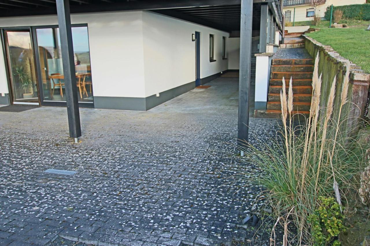 Hunsrueck Valley View Apartment With Cedar Sauna Bruschied Bagian luar foto